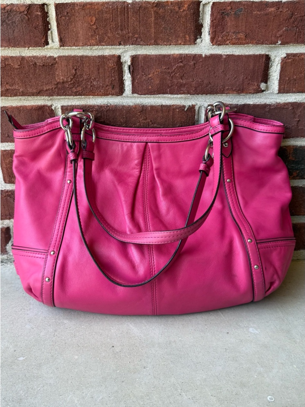 Coach Pink Leather Shoulder Bag - Picture 4 of 16